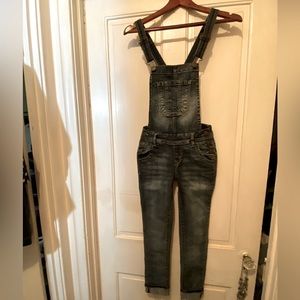 NWOT Wallflower bib overalls X~S